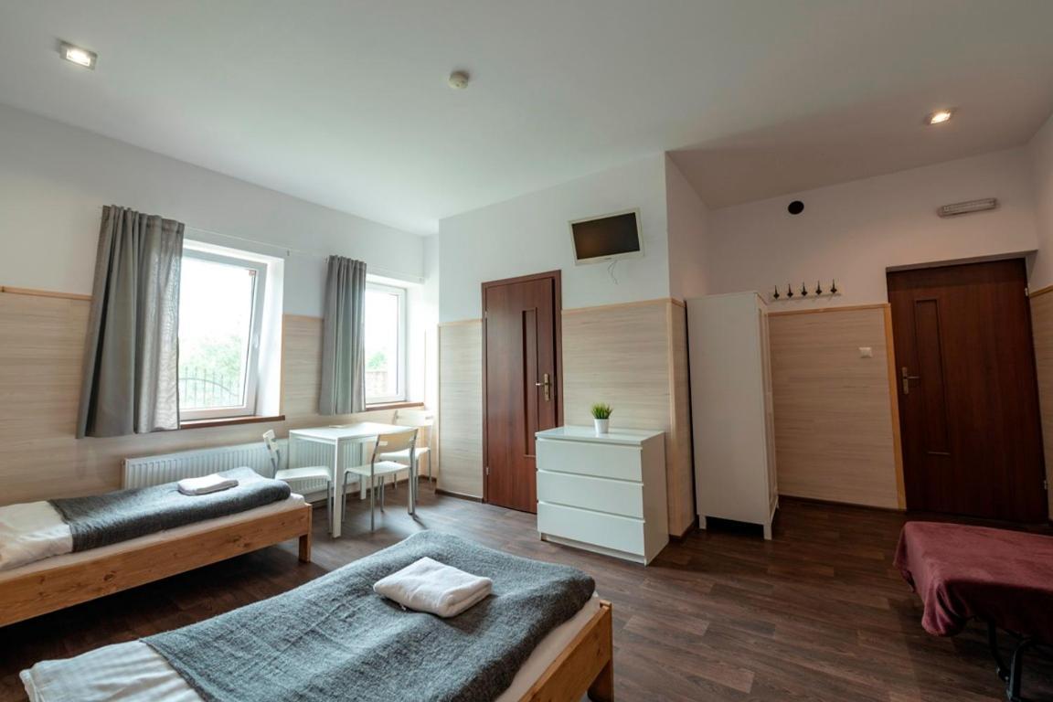 Pokoje Goscinne Nad Jeziorem Tychy Exterior foto